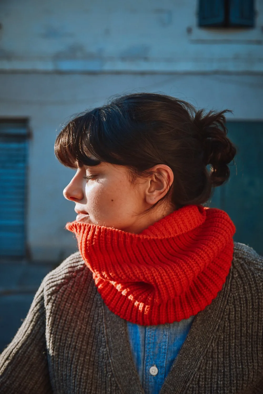 AMANDINE Neckwarmer Scarf in Merino Wool - Red