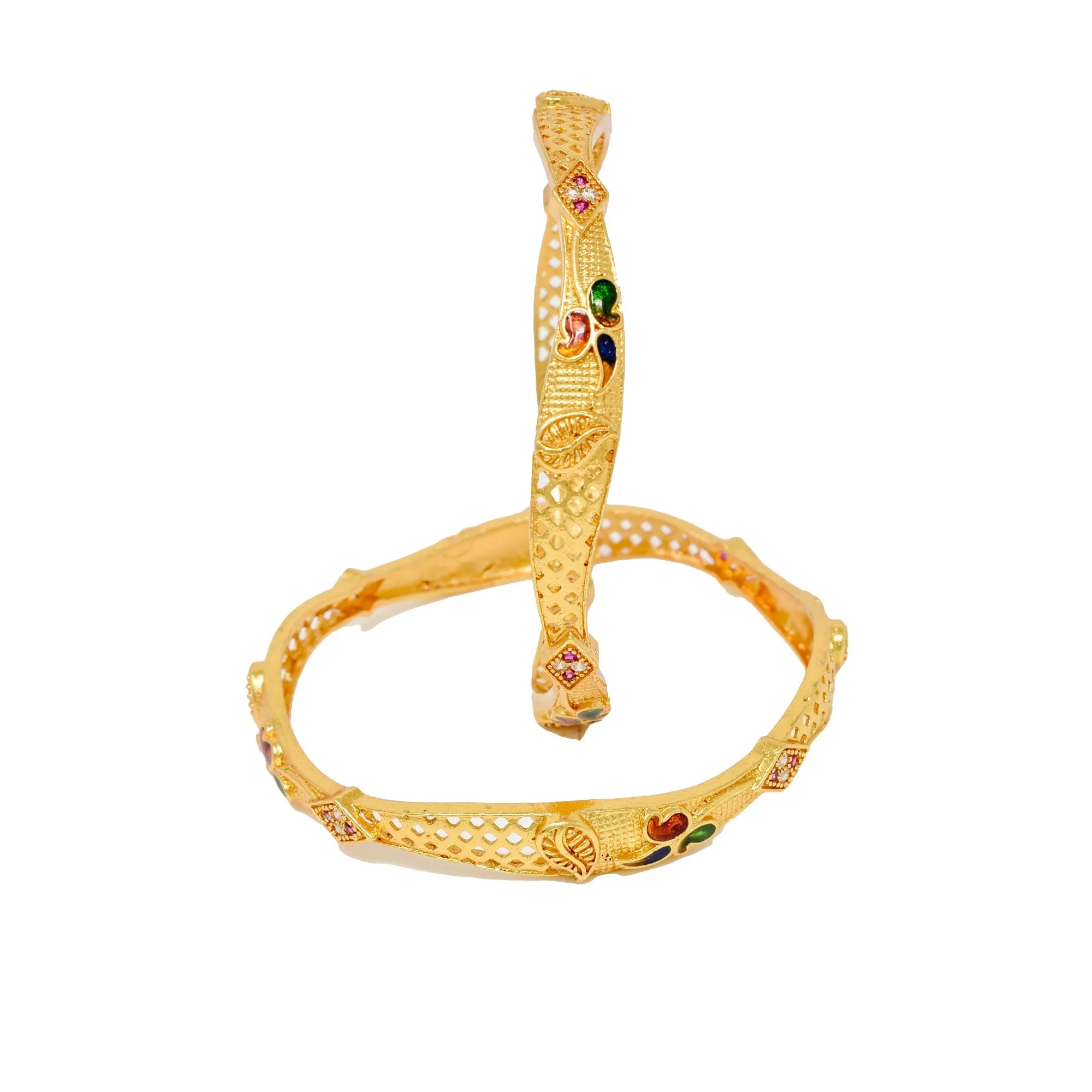Gilded Fusion: Sparkling Wrist Treasure
