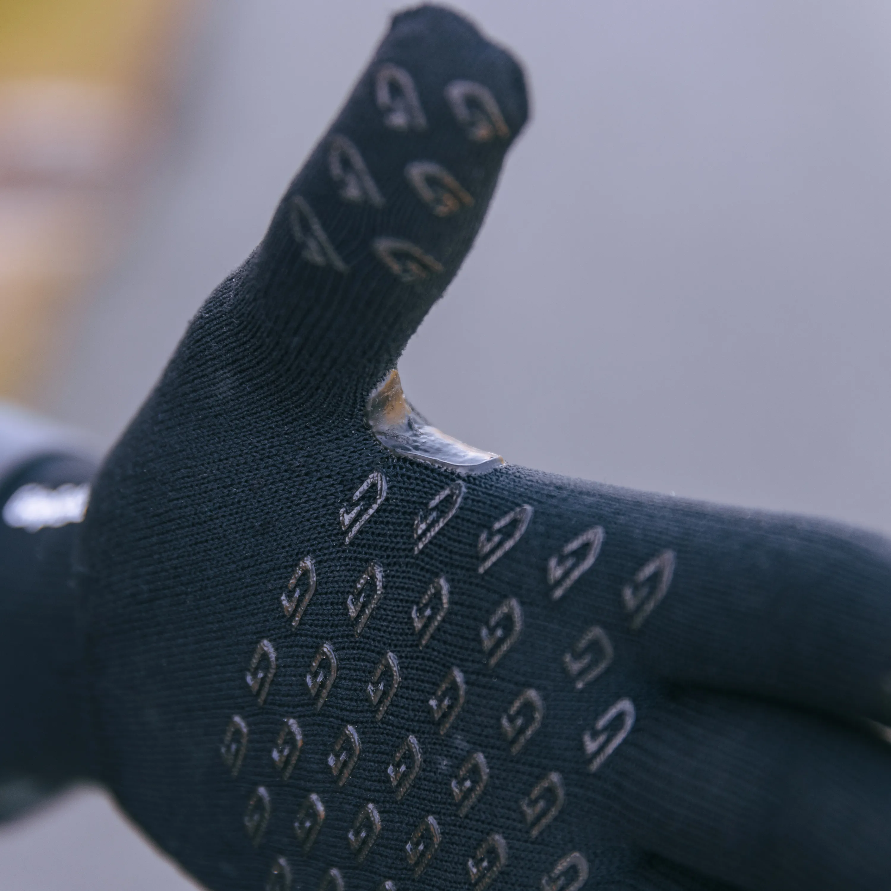 Gripgrab Waterproof Knitted Thermal Glove Black | Buy Gripgrab Waterproof Knitted Thermal Glove Black here | Outnorth