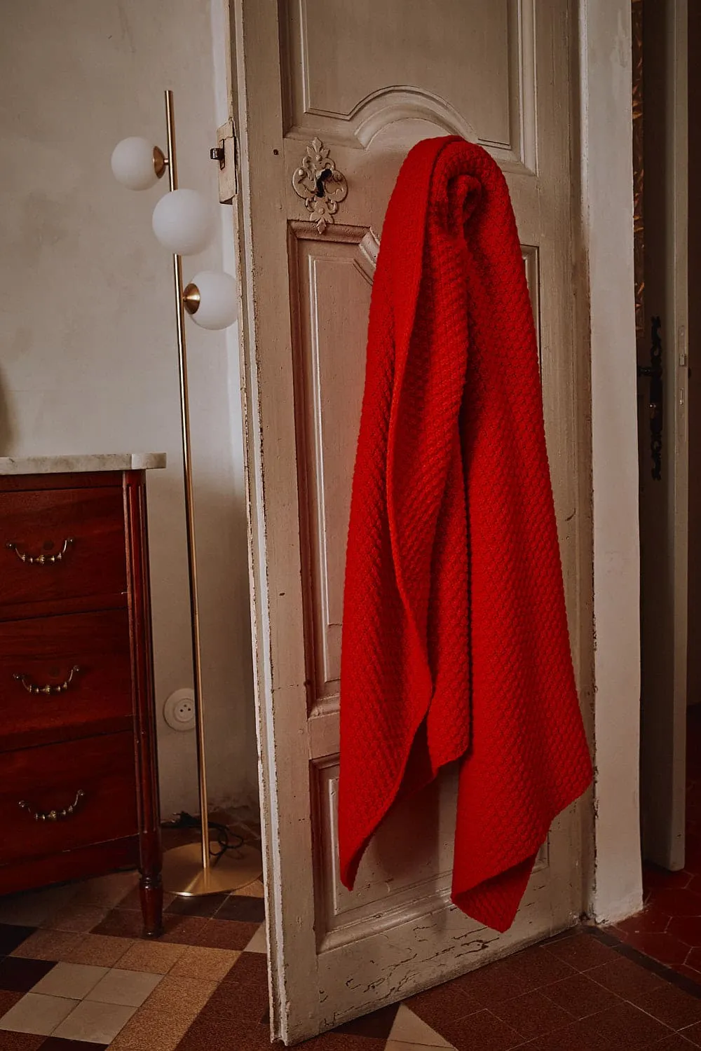 ISABELLE Sofa Throw Blanket in Merino Wool - Red