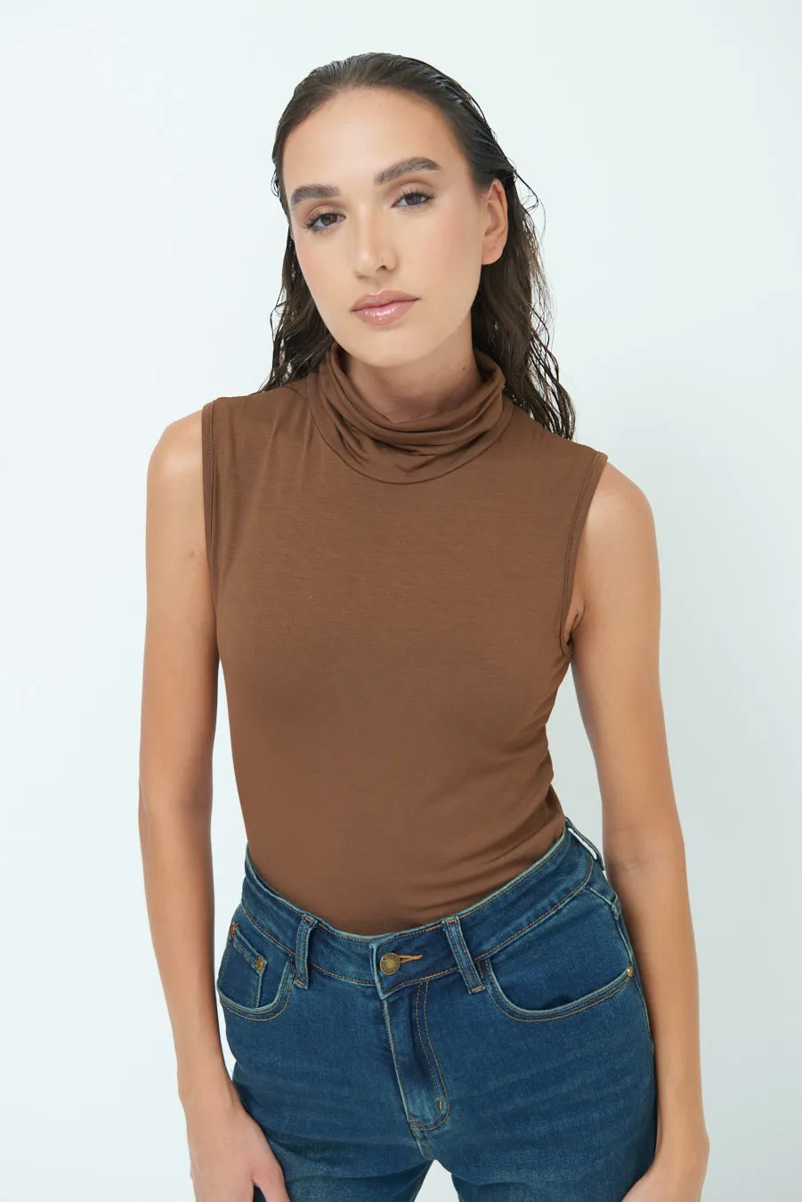 Sleeveless turtleneck top wholesale