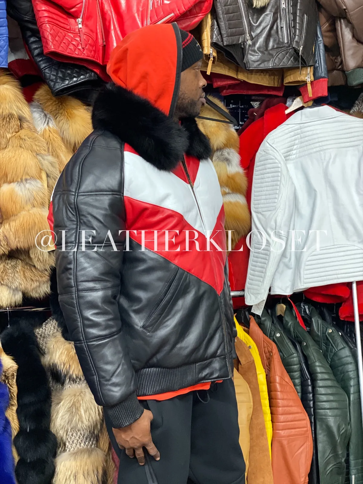 V-Bomber With Premium Fox Collar [Chicago Bulls]